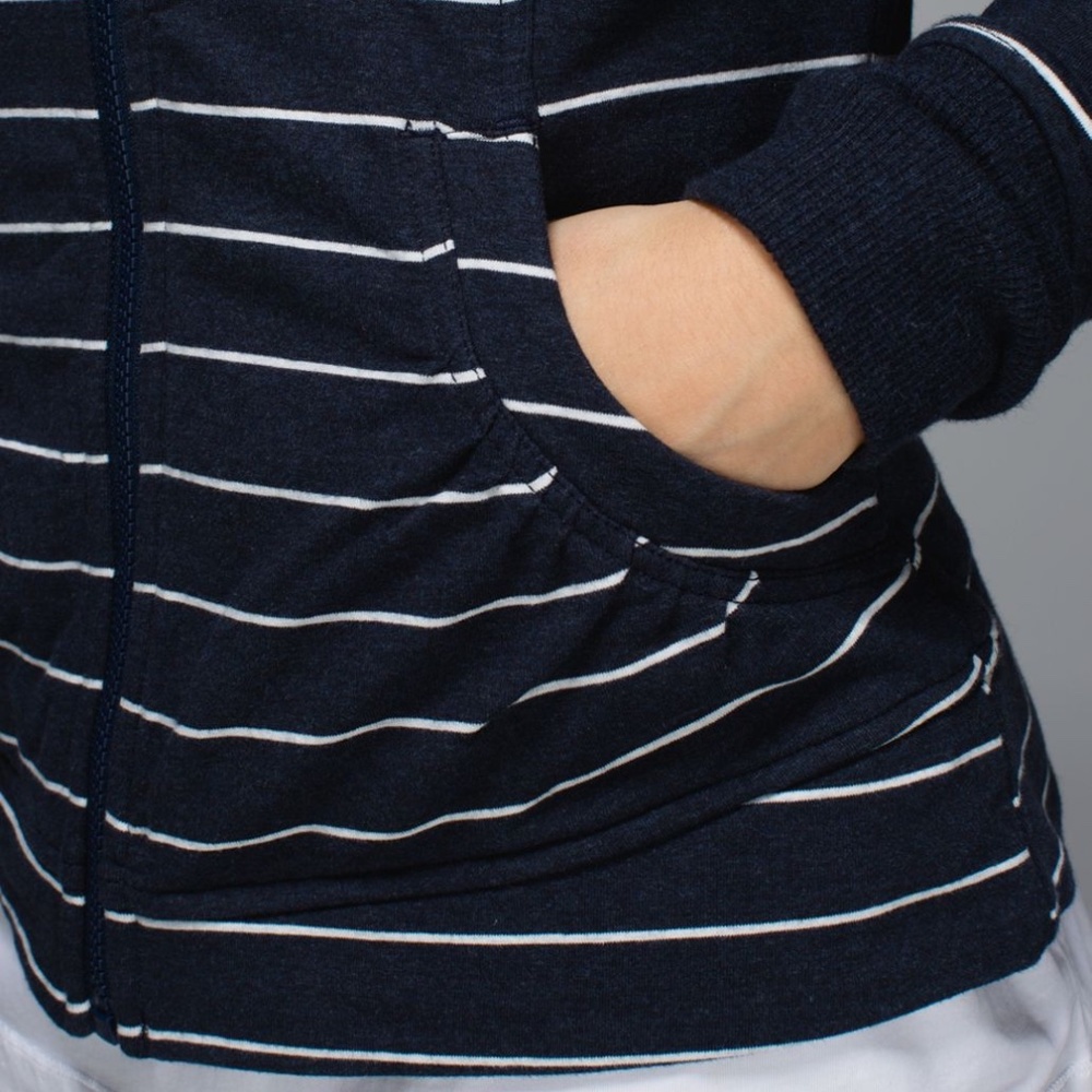 Lululemon Movement Jacket - Picture 6 of 11